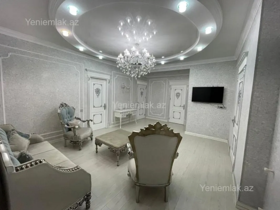 Satılır 3 otaqlı yeni tikili 125 m²