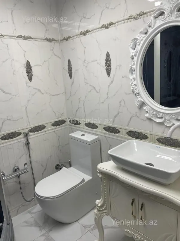 Satılır 3 otaqlı yeni tikili 125 m²