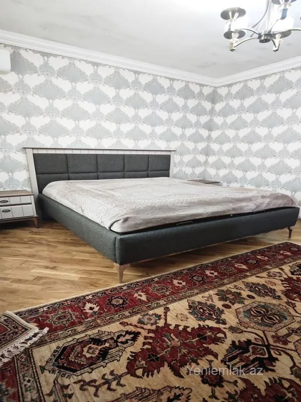 Satılır 6 otaqlı həyət evi 330 m²