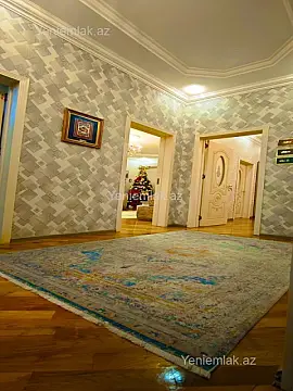 Satılır 6 otaqlı həyət evi 330 m²