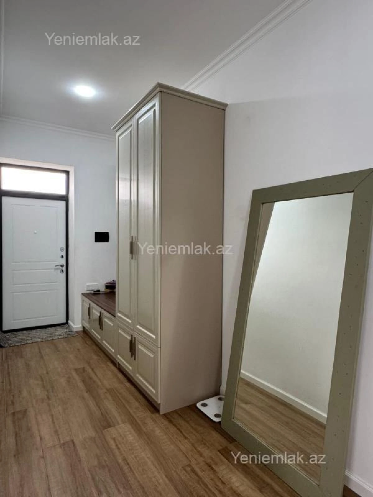 Satılır 5 otaqlı həyət evi 155 m²