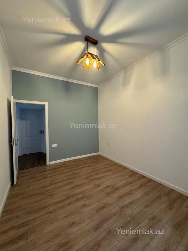 Satılır 5 otaqlı həyət evi 155 m²