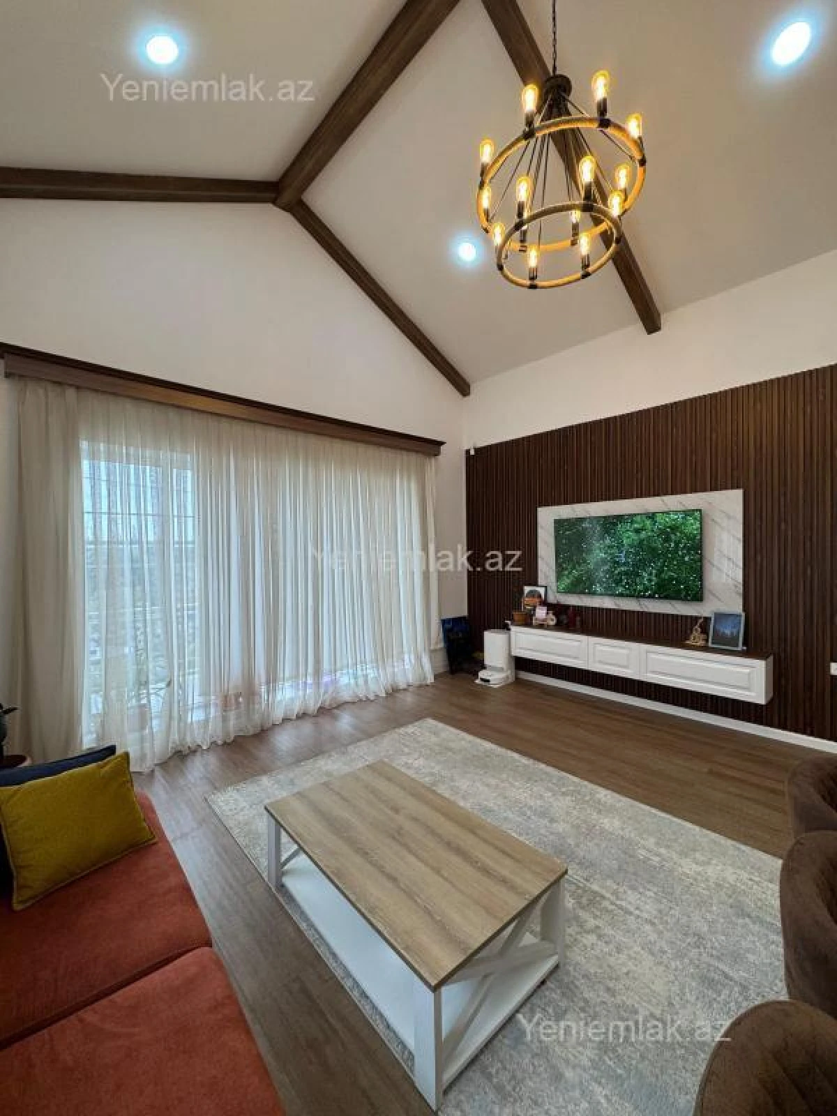 Satılır 5 otaqlı həyət evi 155 m²