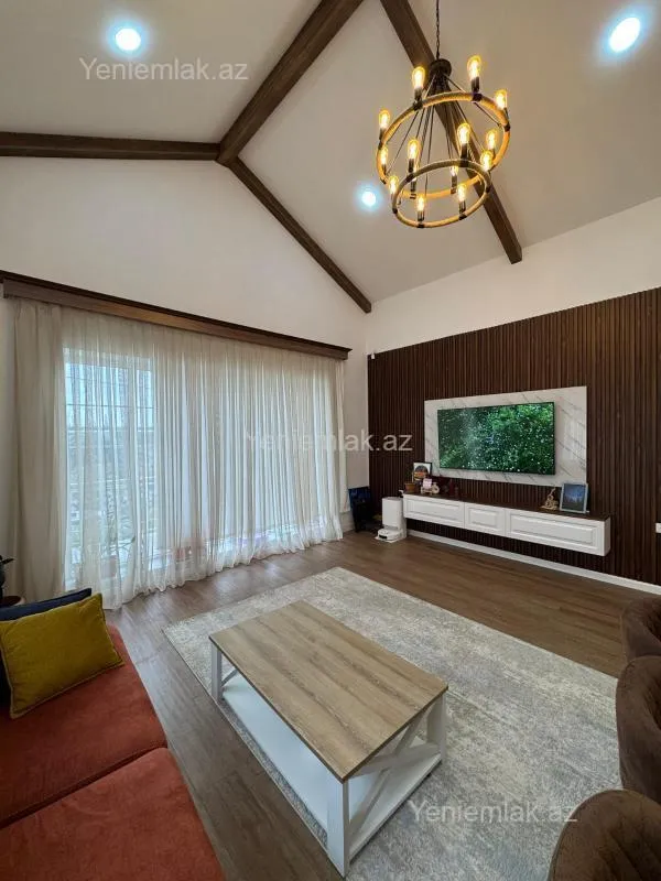 Satılır 5 otaqlı həyət evi 155 m²