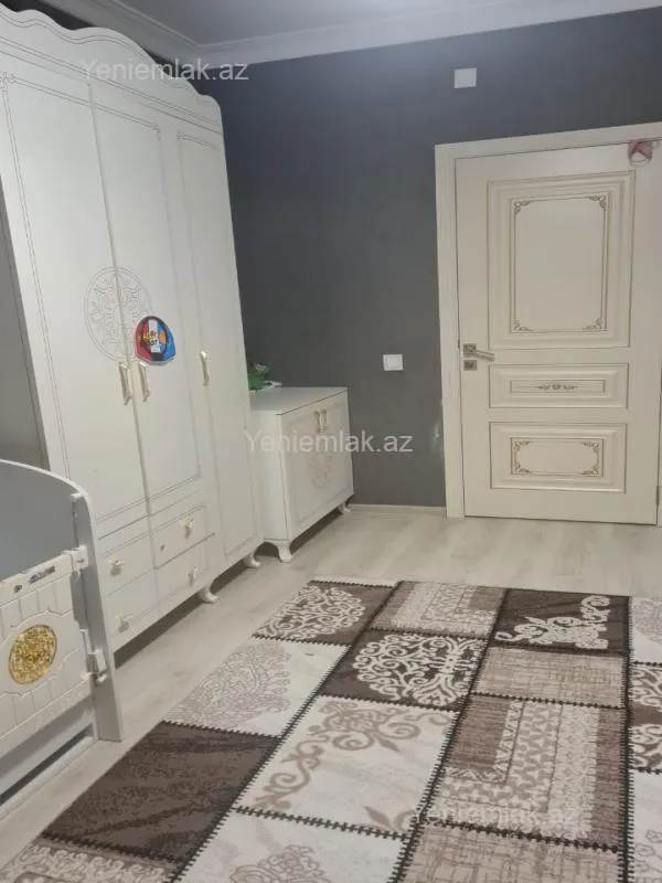 Satılır 3 otaqlı köhnə tikili 75 m²