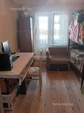 Satılır 2 otaqlı köhnə tikili 60 m²