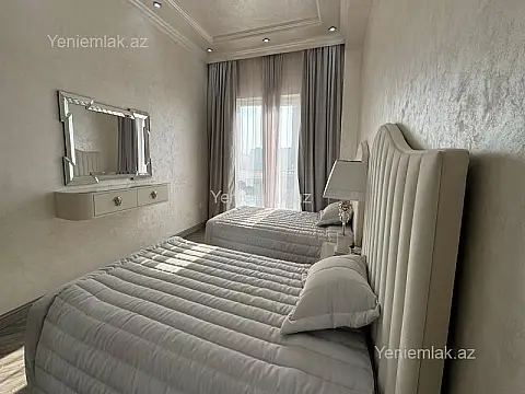 Satılır 3 otaqlı yeni tikili 140 m²