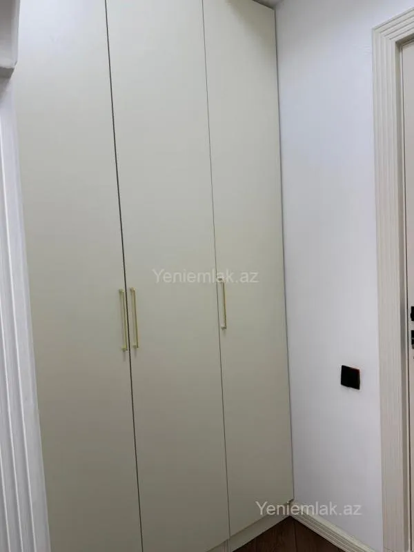 Satılır 4 otaqlı yeni tikili 100 m²