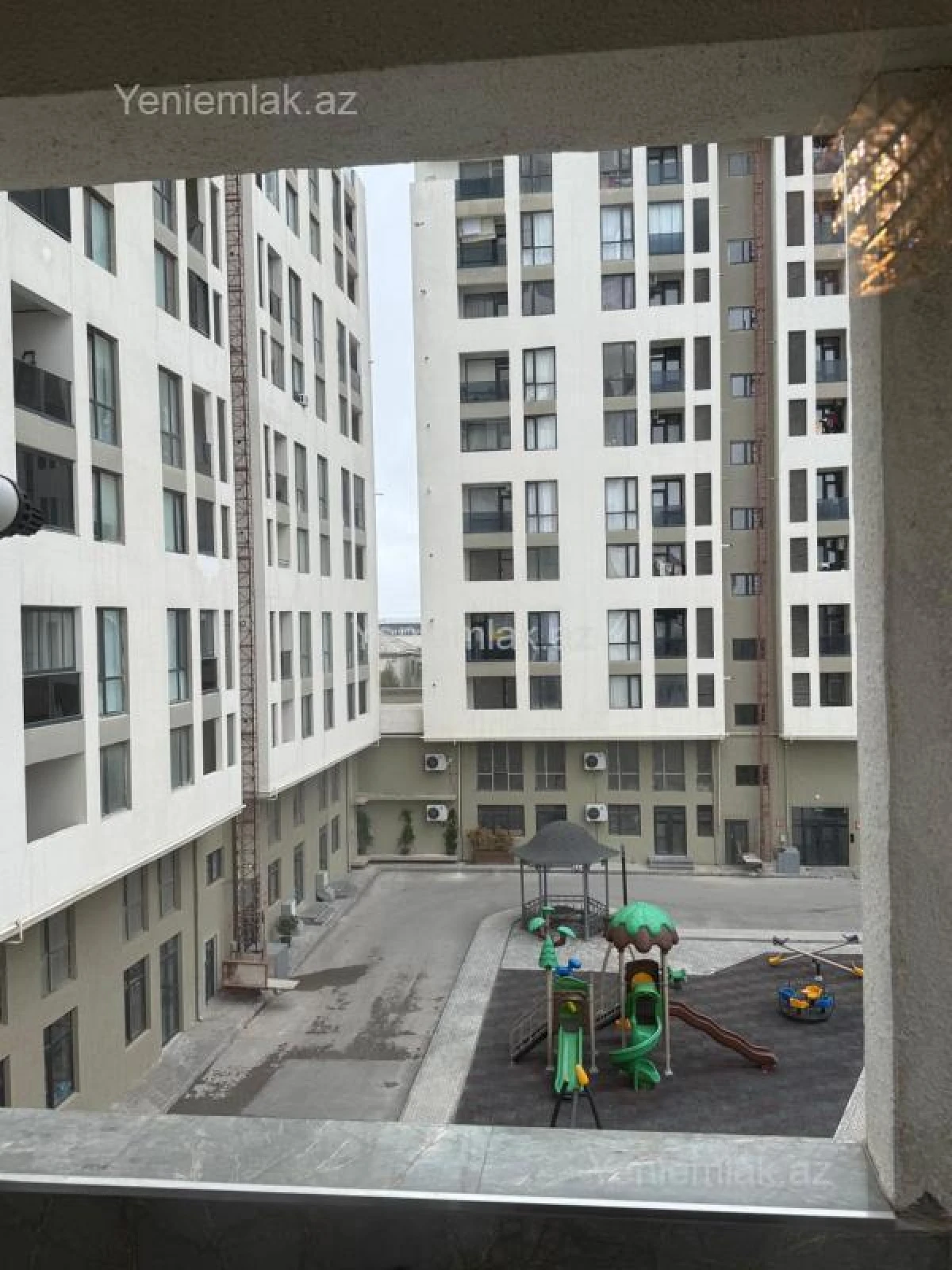 Satılır 4 otaqlı yeni tikili 100 m²