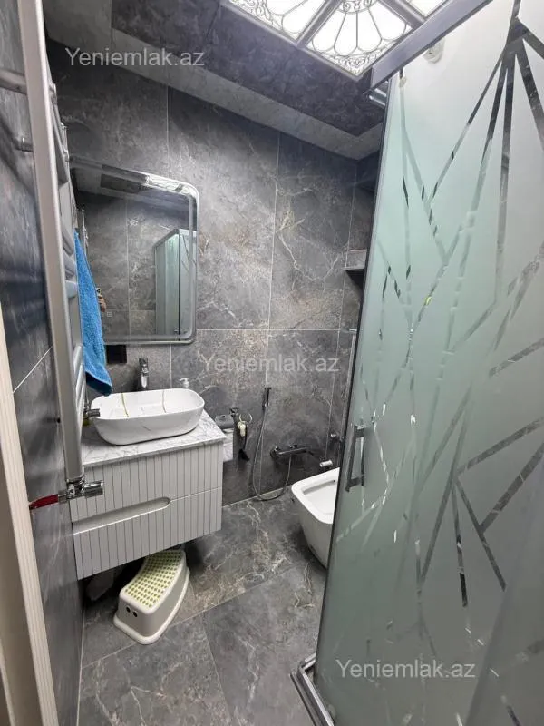 Satılır 4 otaqlı yeni tikili 100 m²