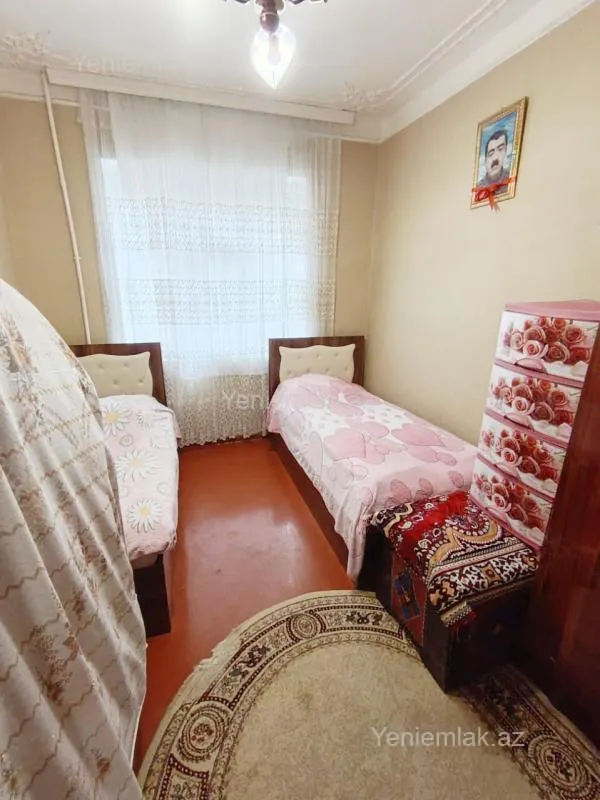 Satılır 3 otaqlı köhnə tikili 78 m²