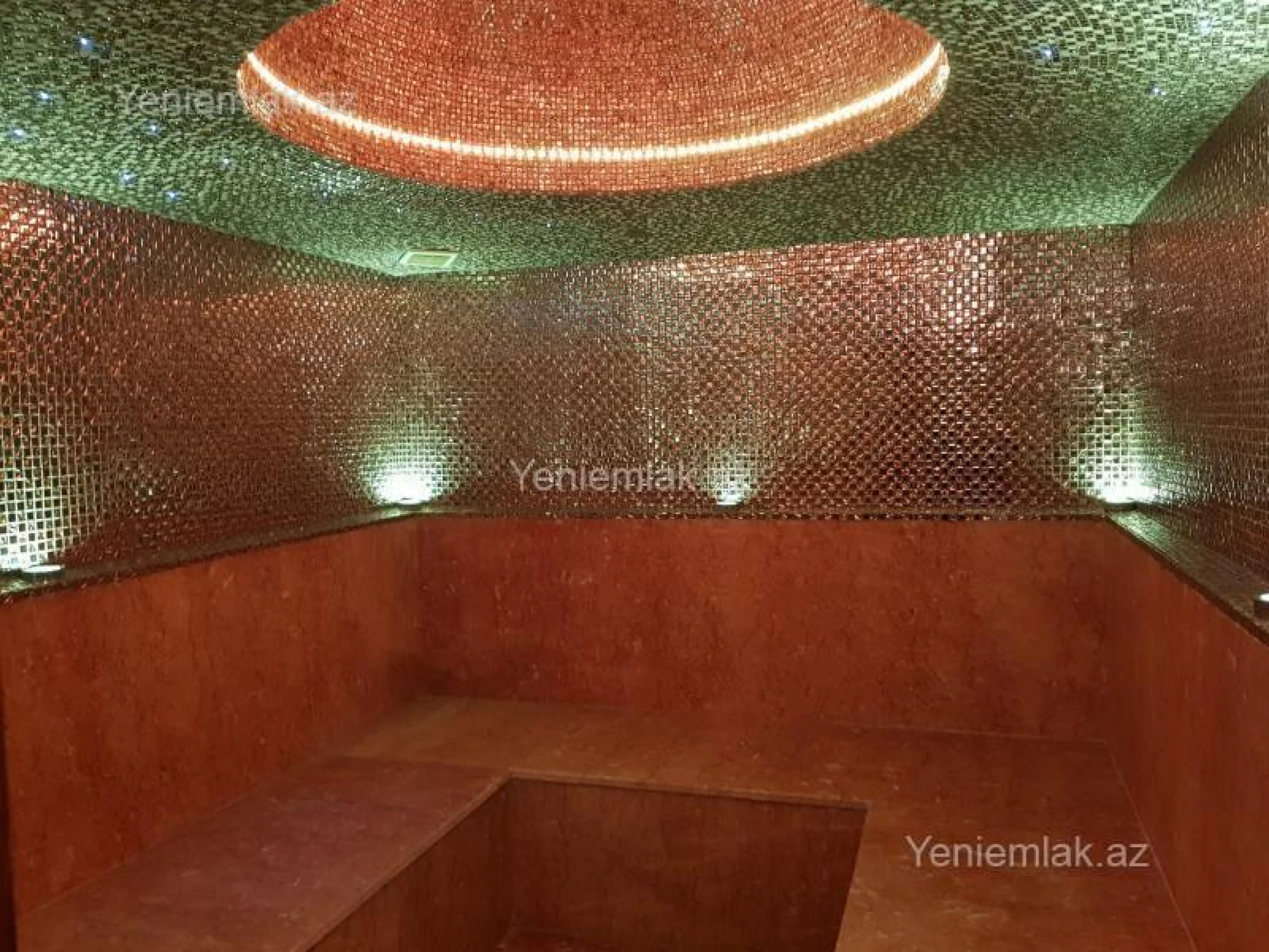 Satılır 7 otaqlı həyət evi 590 m²