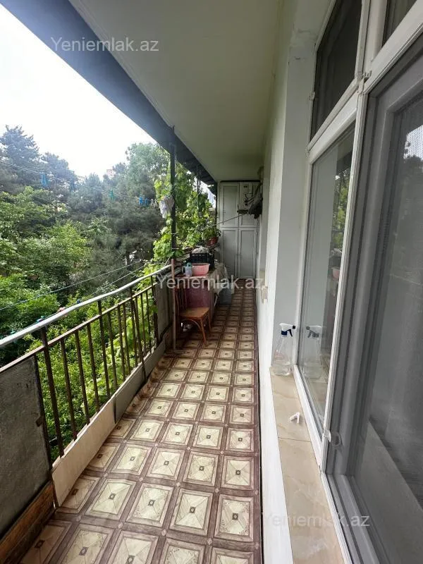Satılır 5 otaqlı köhnə tikili 125 m²