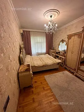 Satılır 5 otaqlı köhnə tikili 125 m²