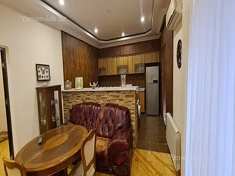 Satılır 6 otaqlı həyət evi 360 m²