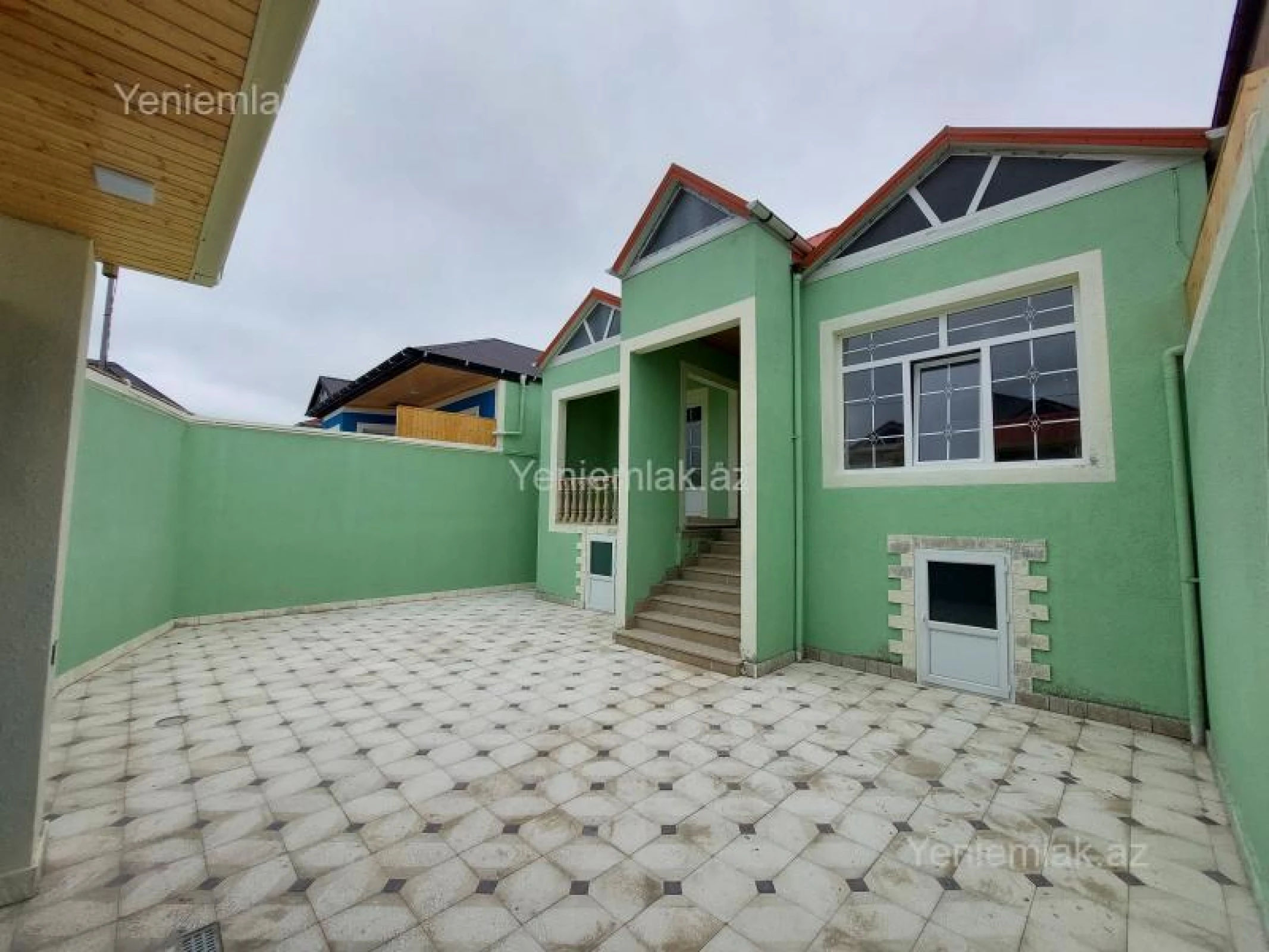 Satılır 3 otaqlı həyət evi 100 m²