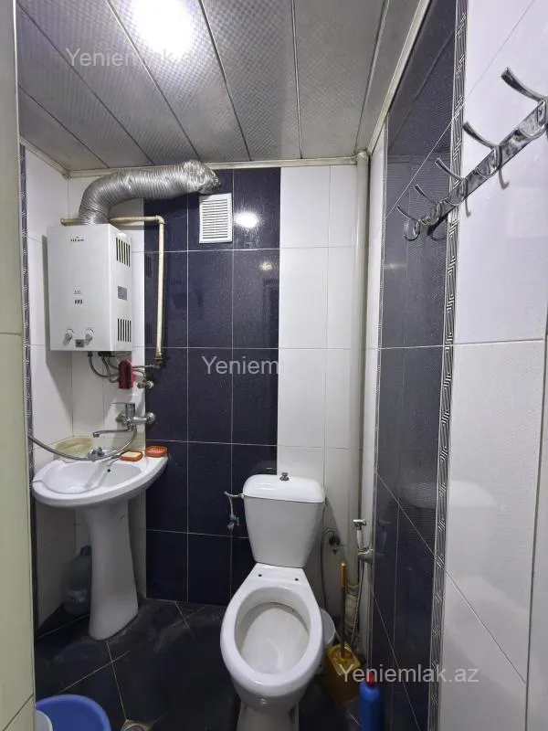 Satılır 3 otaqlı köhnə tikili 70 m²