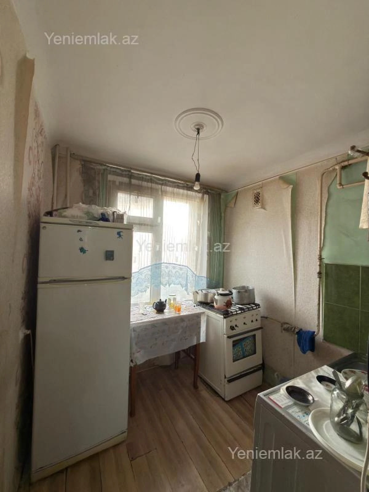 Satılır 3 otaqlı köhnə tikili 70 m²