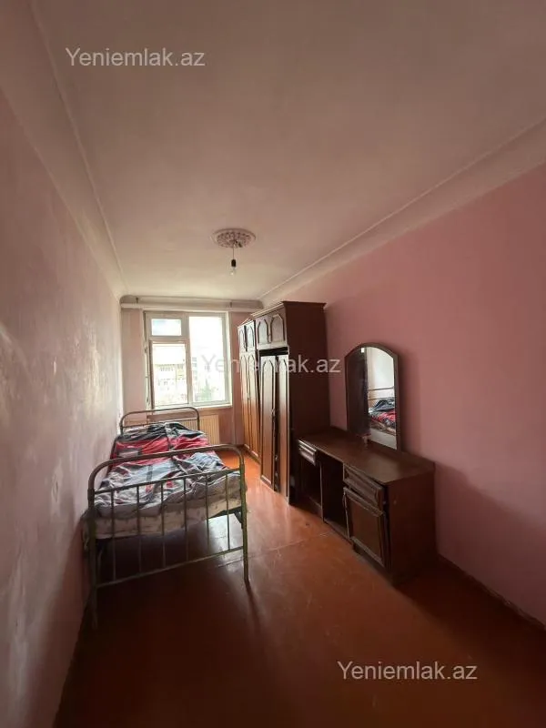 Satılır 3 otaqlı köhnə tikili 70 m²