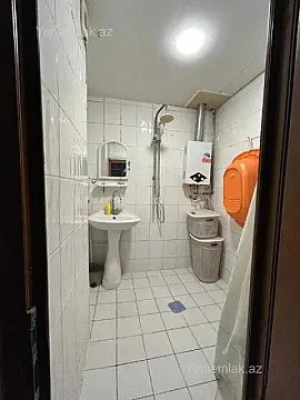 Satılır 3 otaqlı köhnə tikili 58 m²