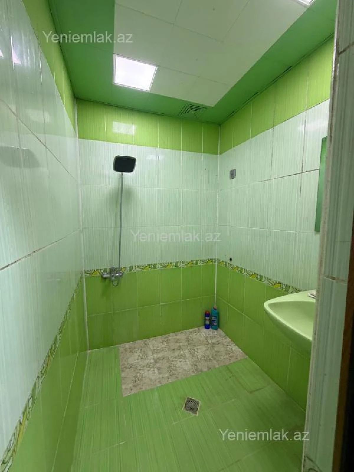 Satılır 3 otaqlı köhnə tikili 50 m²