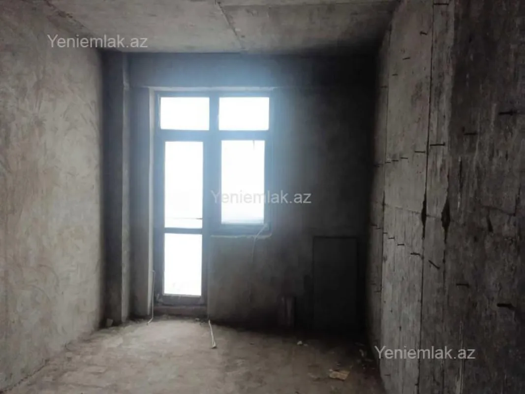 Satılır 3 otaqlı yeni tikili 105 m²