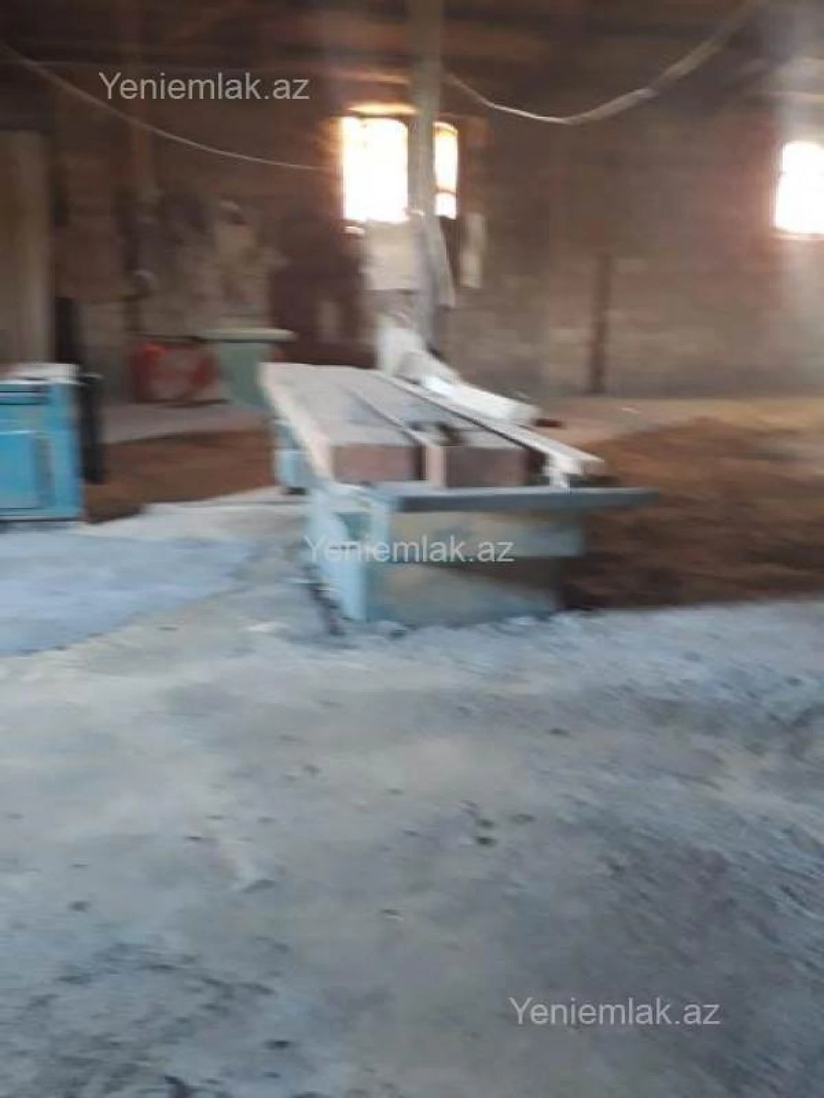 Satılır 10 otaqlı obyekt 1400 m²