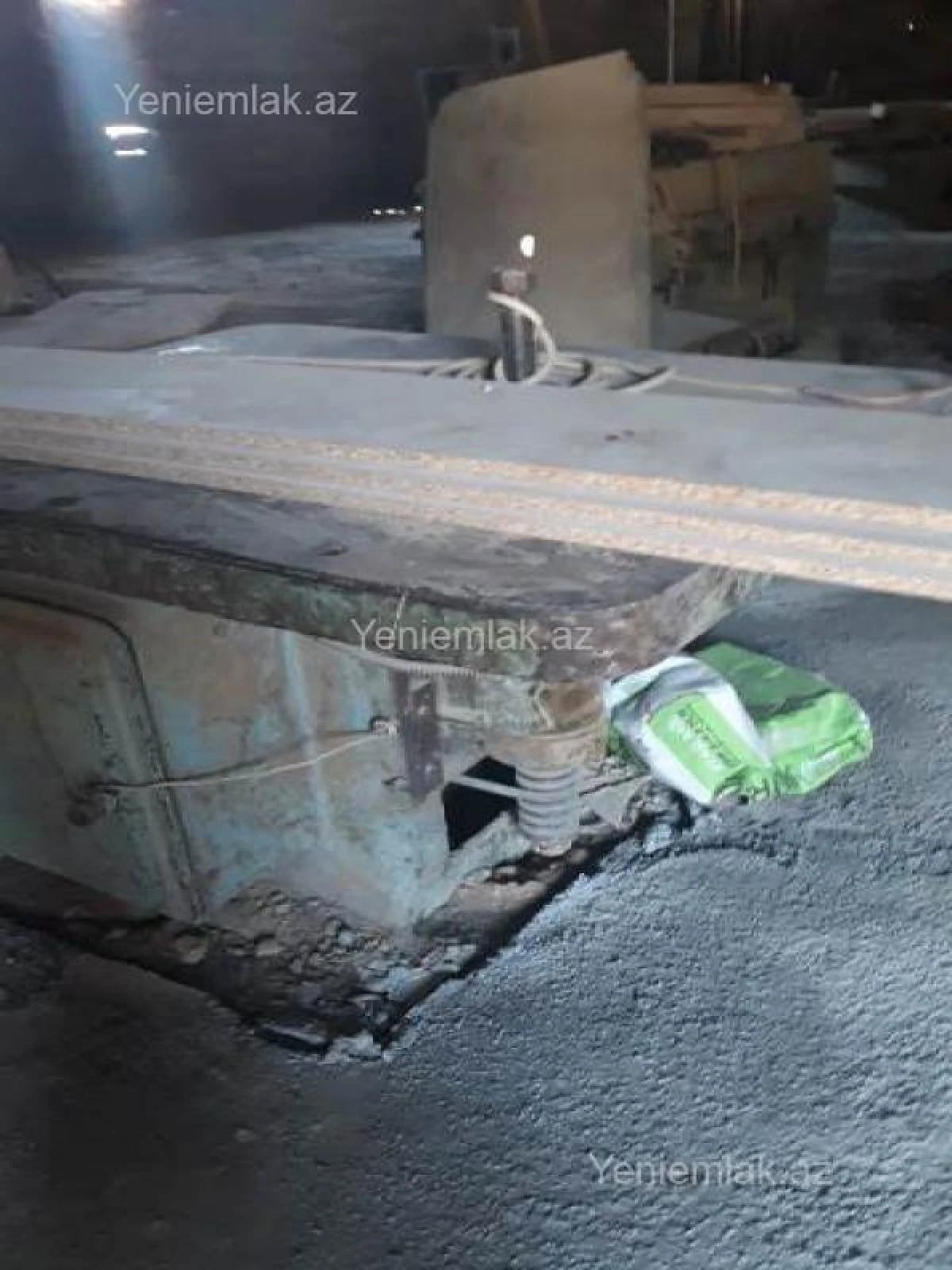 Satılır 10 otaqlı obyekt 1400 m²