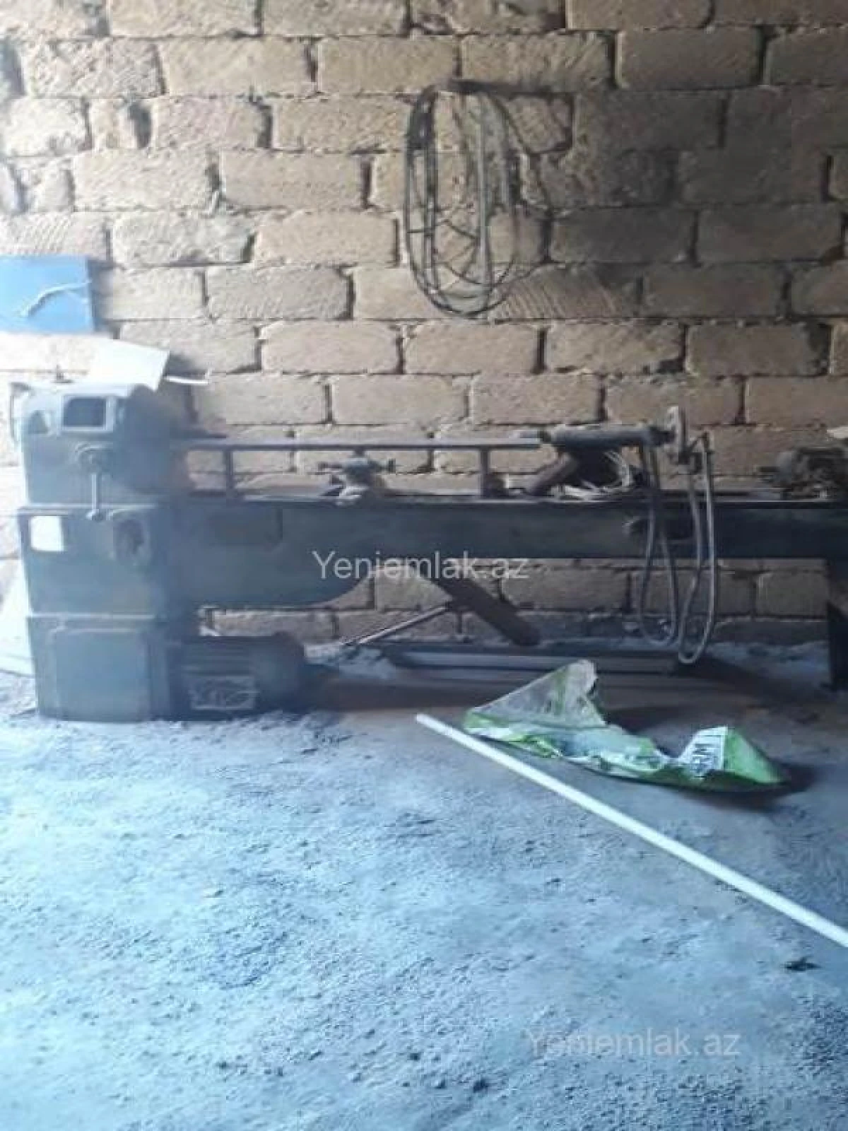 Satılır 10 otaqlı obyekt 1400 m²