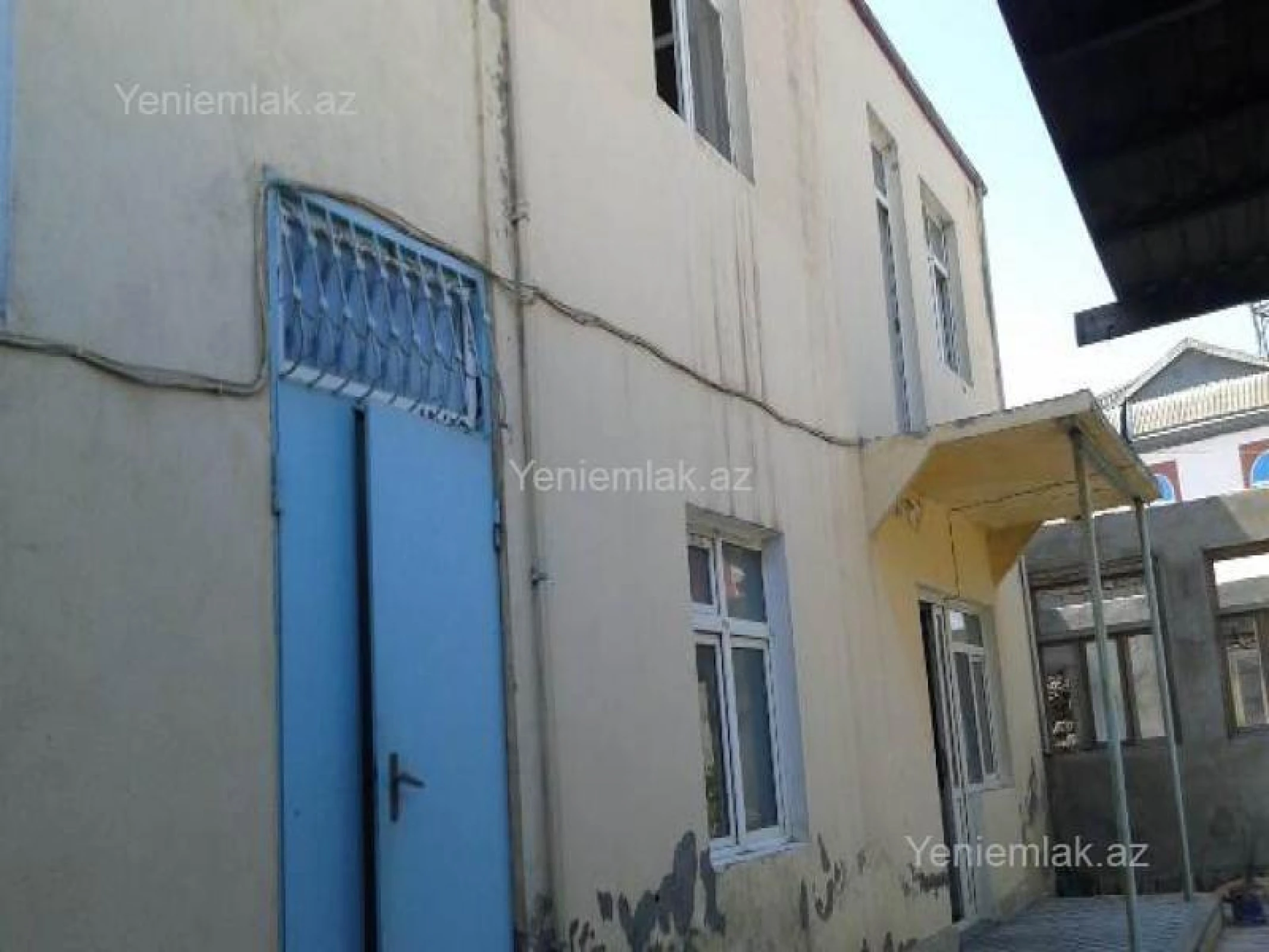 Satılır 10 otaqlı obyekt 1400 m²