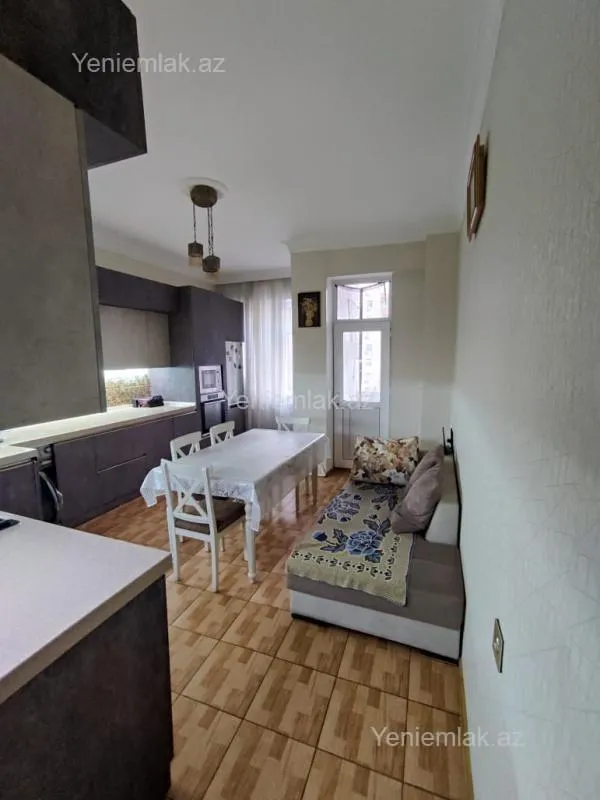 Satılır 2 otaqlı yeni tikili 95 m²