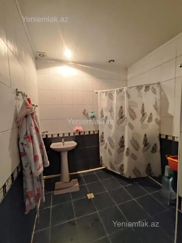 Satılır 2 otaqlı yeni tikili 95 m²