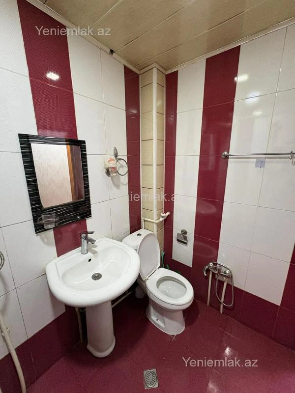 Satılır 1 otaqlı köhnə tikili 30 m²