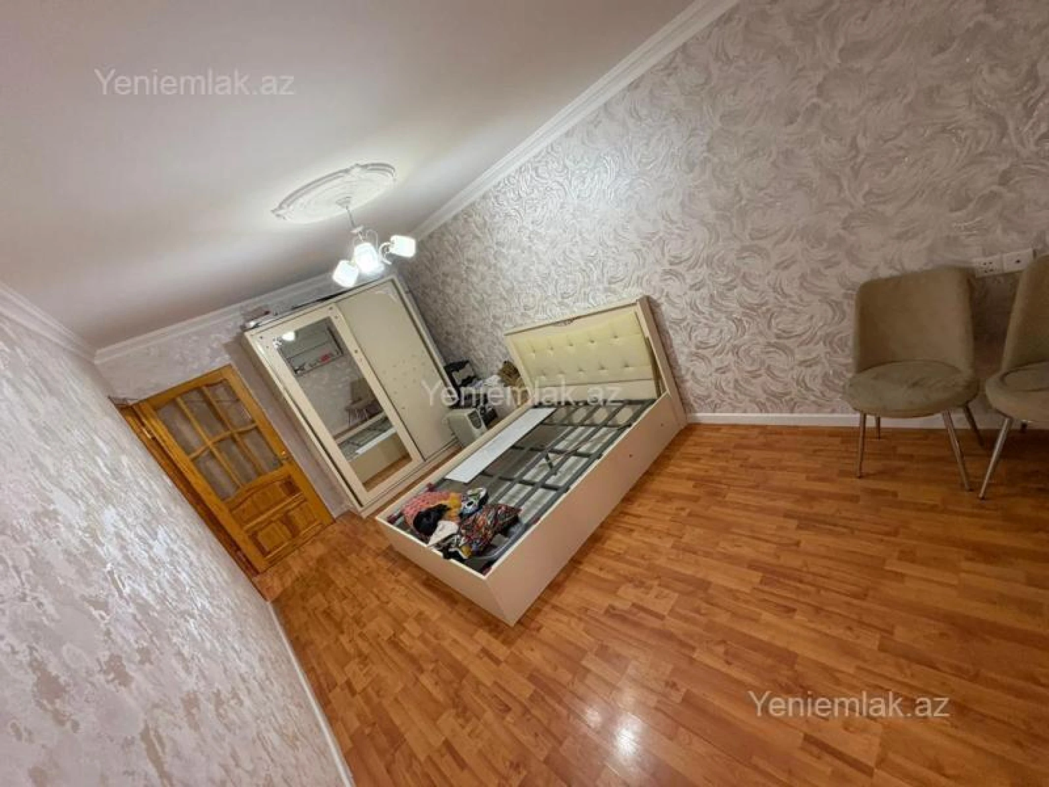 Satılır 1 otaqlı köhnə tikili 30 m²