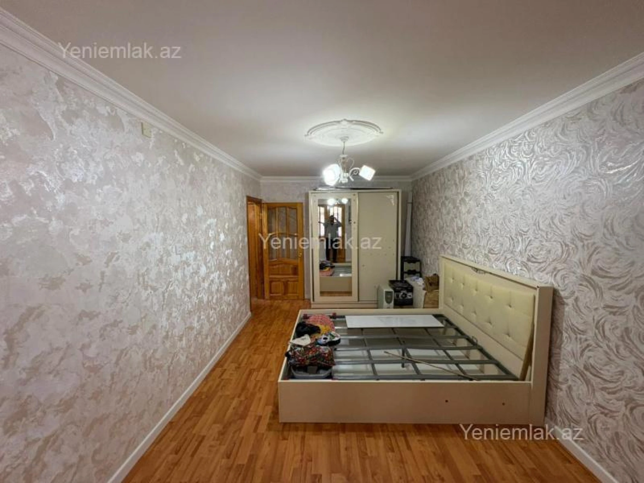 Satılır 1 otaqlı köhnə tikili 30 m²
