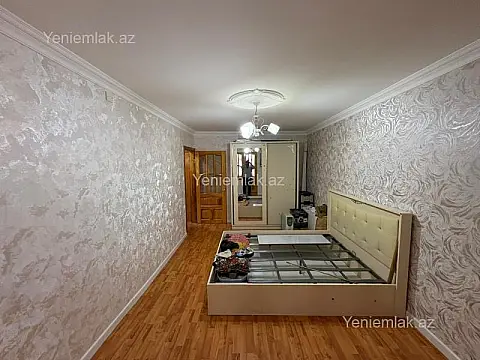 Satılır 1 otaqlı köhnə tikili 30 m²