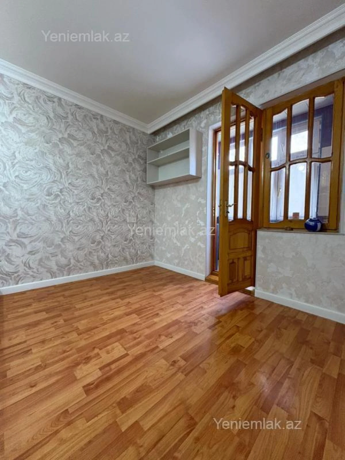 Satılır 1 otaqlı köhnə tikili 30 m²