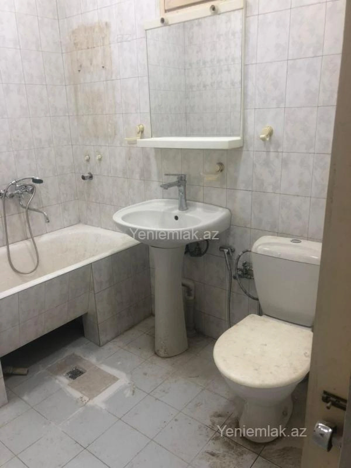 Satılır 1 otaqlı yeni tikili 45 m²