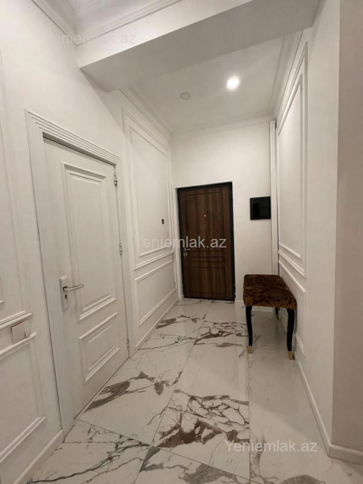 Satılır 2 otaqlı yeni tikili 82 m²