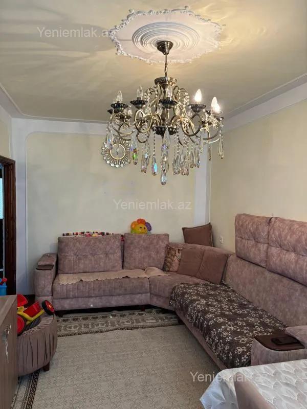 Satılır 3 otaqlı köhnə tikili 68 m²