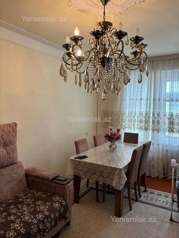 Satılır 3 otaqlı köhnə tikili 68 m²
