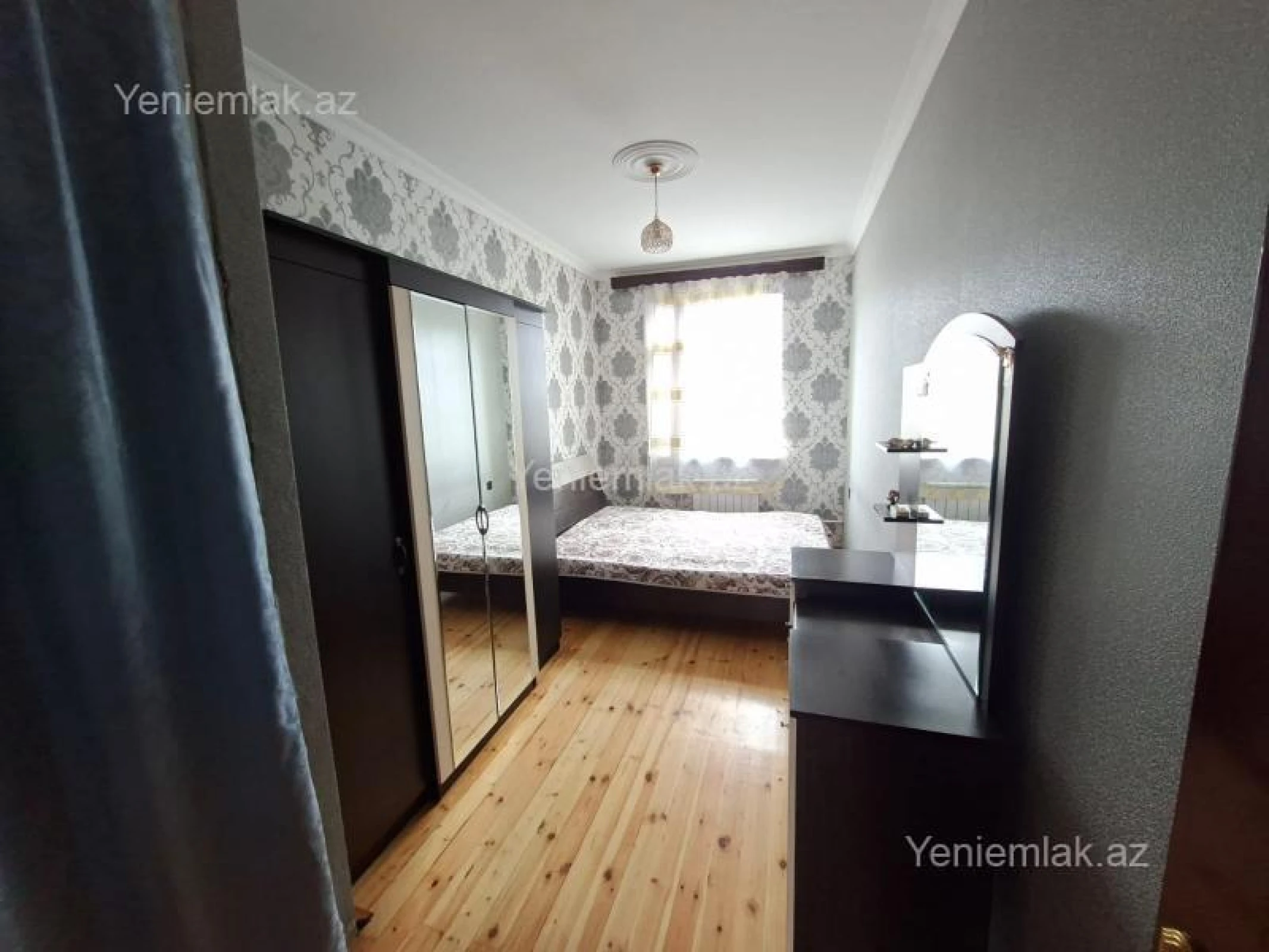 Satılır 3 otaqlı köhnə tikili 55 m²