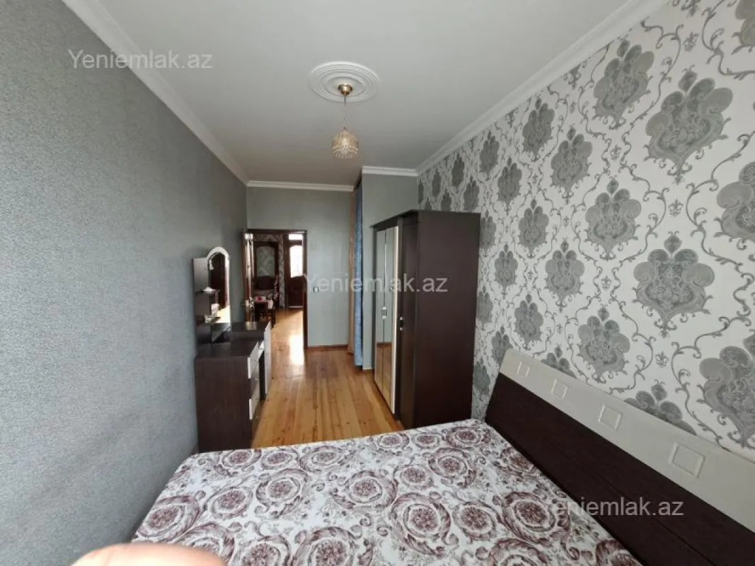 Satılır 3 otaqlı köhnə tikili 55 m²