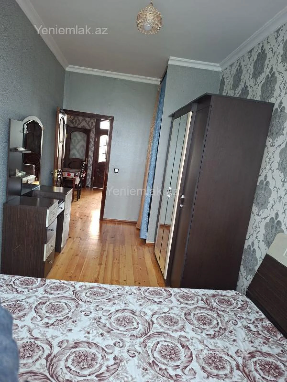 Satılır 3 otaqlı köhnə tikili 55 m²