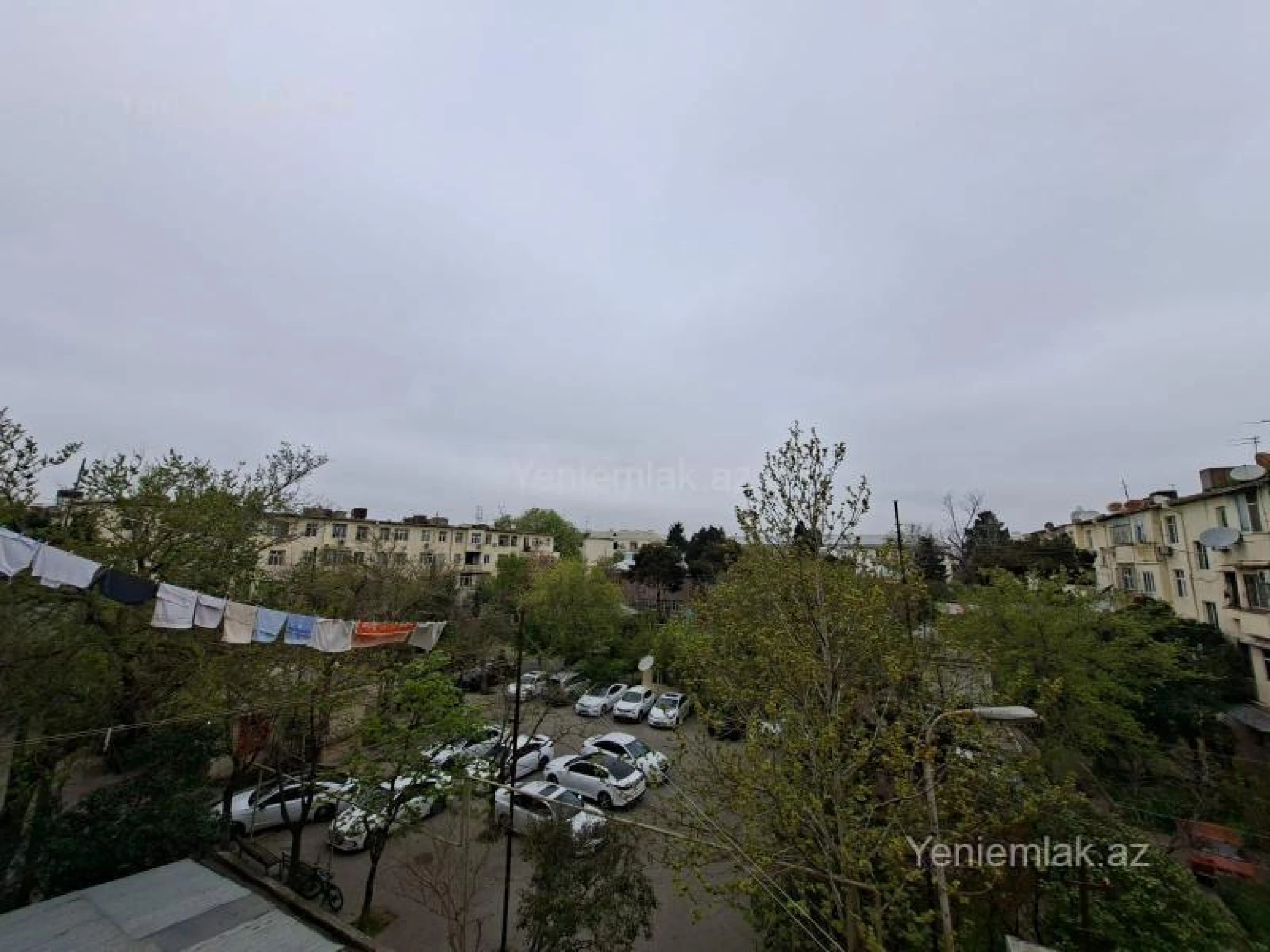 Satılır 3 otaqlı köhnə tikili 55 m²