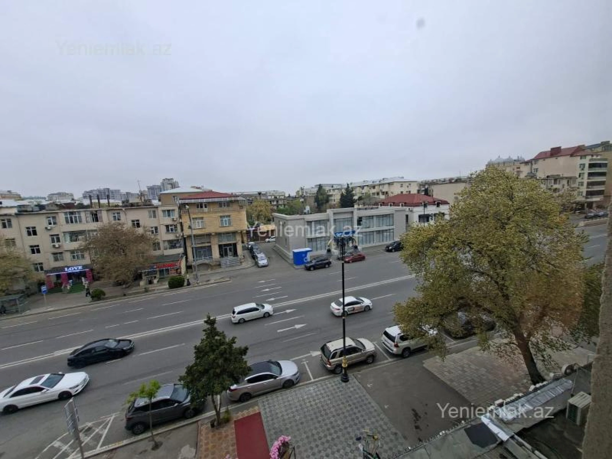 Satılır 3 otaqlı köhnə tikili 55 m²