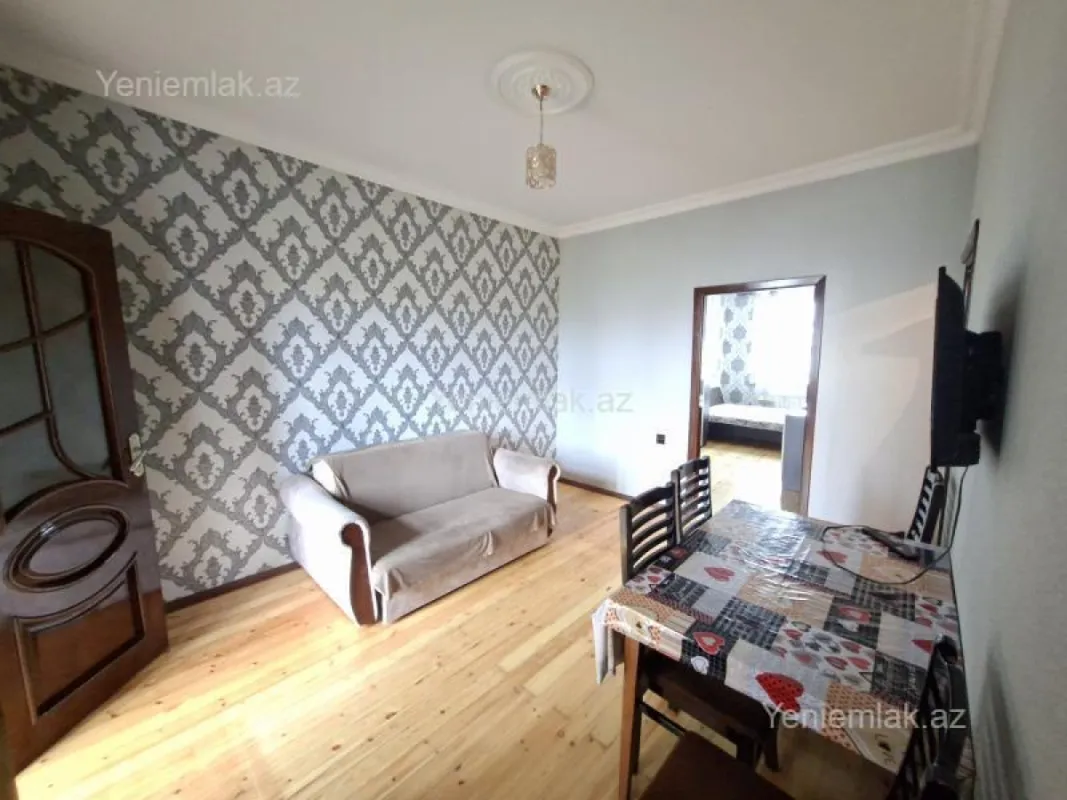 Satılır 3 otaqlı köhnə tikili 55 m²