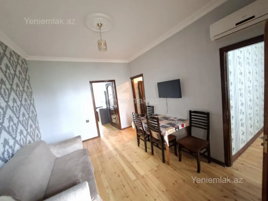 Satılır 3 otaqlı köhnə tikili 55 m²