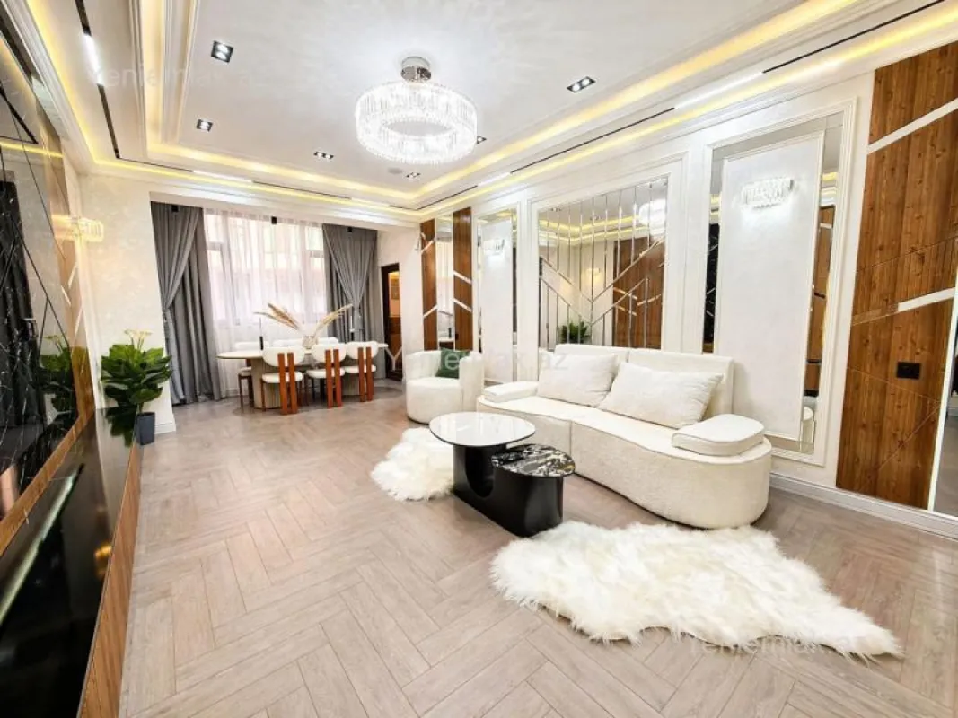 Satılır 3 otaqlı yeni tikili 160 m²
