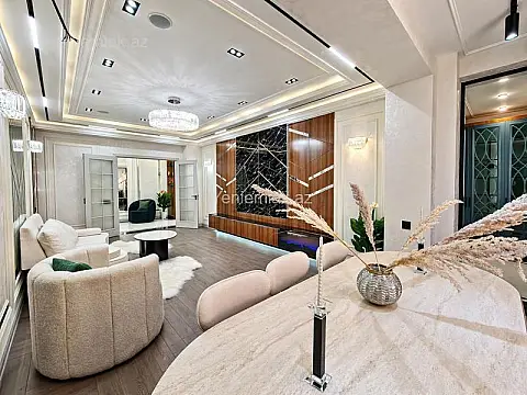 Satılır 3 otaqlı yeni tikili 160 m²